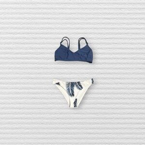Girl leaf printed bikini set